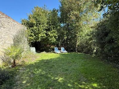 For sale 5 rooms 165 m2 Charente (16700) photo 2