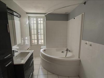 Louer Maison Ruelle-sur-touvre 750 euros