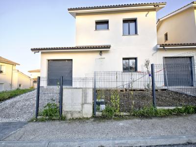 For sale Pompignac 4 rooms 103 m2 Gironde (33370) photo 0