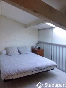 For rent Rochelle 2 rooms 55 m2 Charente maritime (17000) photo 2