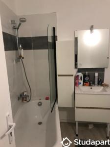 For rent Chateauroux 1 room 11 m2 Indre (36000) photo 3
