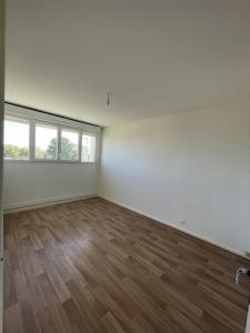 For sale Angers 4 rooms 81 m2 Maine et loire (49000) photo 4