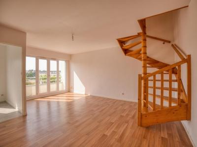 For sale Angers 5 rooms 104 m2 Maine et loire (49100) photo 1