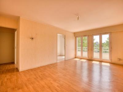 For sale Angers 3 rooms 64 m2 Maine et loire (49100) photo 2