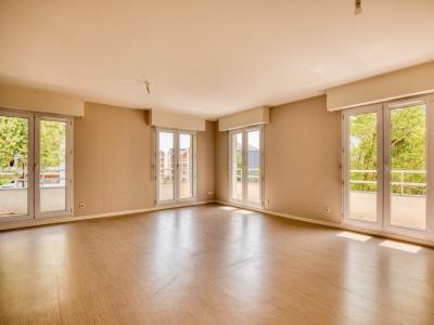 For sale Angers 4 rooms 77 m2 Maine et loire (49100) photo 0