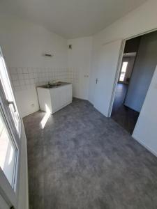 For sale Angers 3 rooms 64 m2 Maine et loire (49000) photo 4