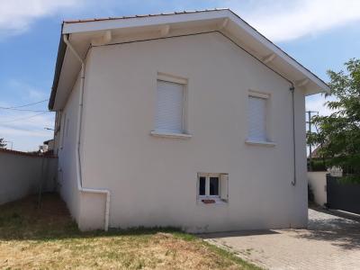 For sale Bonson 4 rooms 100 m2 Loire (42160) photo 1