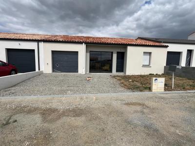 For rent Roche-sur-yon 4 rooms 79 m2 Vendee (85000) photo 0