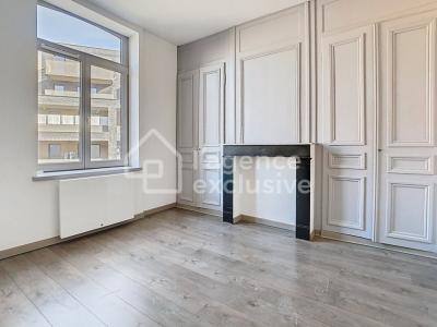 For sale Lille 6 rooms 104 m2 Nord (59000) photo 3