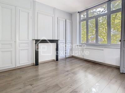 For sale Lille 6 rooms 104 m2 Nord (59000) photo 4