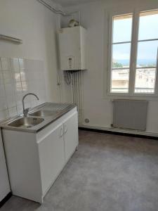 For rent Carpentras 2 rooms 48 m2 Vaucluse (84200) photo 1