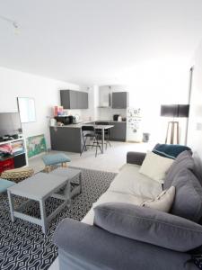 For rent Nantes 2 rooms 48 m2 Loire atlantique (44000) photo 2