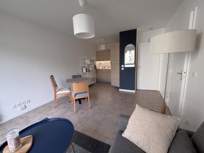 For rent Lyon-3eme-arrondissement 2 rooms 41 m2 Rhone (69003) photo 2