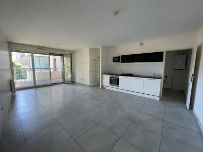 For rent Lyon-3eme-arrondissement 2 rooms 61 m2 Rhone (69003) photo 1