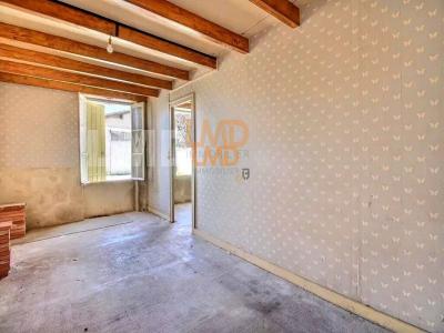 For sale Thors 4 rooms 102 m2 Charente maritime (17160) photo 2