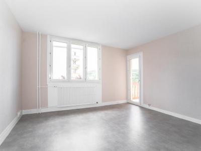 For rent Chauffailles 5 rooms 79 m2 Saone et loire (71170) photo 2