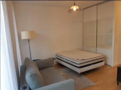 Louer Appartement Nanterre 985 euros