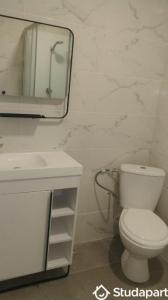 For rent Marseille-2eme-arrondissement 2 rooms 38 m2 Bouches du Rhone (13002) photo 3