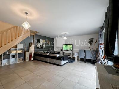 Acheter Maison 107 m2 Uzes