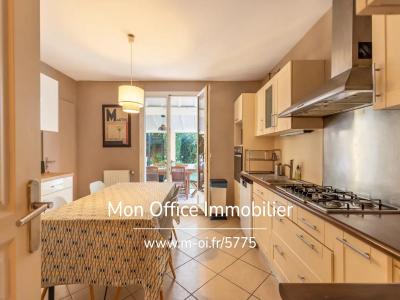 For sale Marseille-11eme-arrondissement 5 rooms 115 m2 Bouches du Rhone (13011) photo 3
