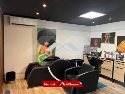 Acheter Commerce 65 m2 Tampon