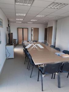 For rent Arles 500 m2 Bouches du Rhone (13200) photo 1