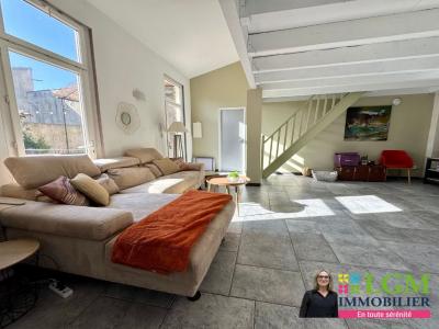 Acheter Appartement 183 m2 Nimes