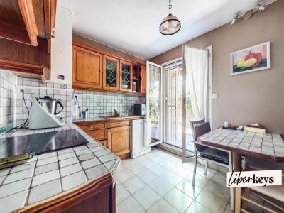 For sale Marseille-11eme-arrondissement 3 rooms 280 m2 Bouches du Rhone (13011) photo 3