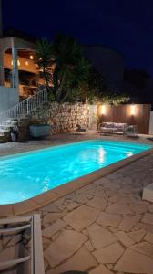 For sale Septemes-les-vallons 7 rooms 159 m2 Bouches du Rhone (13240) photo 2