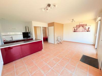For sale Thenac 3 rooms 62 m2 Charente maritime (17460) photo 1