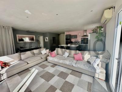 For sale Laudun 5 rooms 103 m2 Gard (30290) photo 2