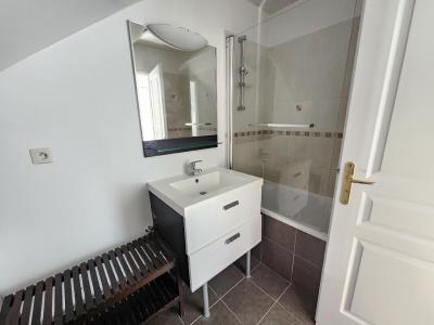 For rent Crosne CENTRE VILLE 4 rooms 76 m2 Essonne (91560) photo 3