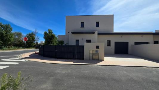 For sale Serignan 4 rooms 109 m2 Herault (34410) photo 0