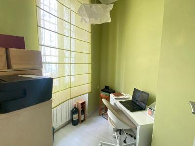 For sale Bordeaux 5 rooms 107 m2 Gironde (33000) photo 4