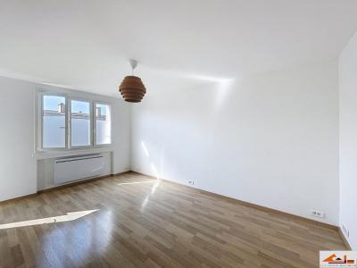 For sale Toulouse 4 rooms 73 m2 Haute garonne (31400) photo 2