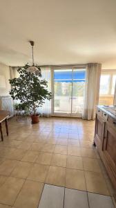 For sale SAINT JULIEN 4 rooms 78 m2 Bouches du Rhone (13012) photo 2