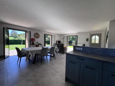 For sale Commelle-vernay 6 rooms 140 m2 Loire (42120) photo 4