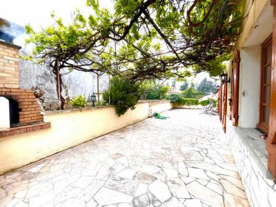For sale Roanne 8 rooms 193 m2 Loire (42300) photo 4