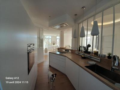 For sale Royan 4 rooms 102 m2 Charente maritime (17200) photo 2