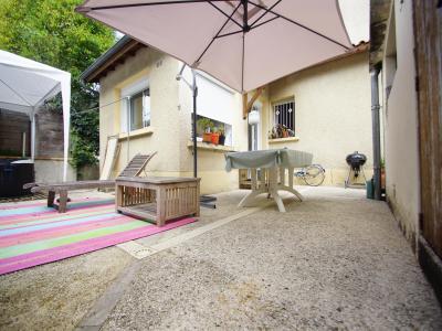 For sale Agen 5 rooms 127 m2 Lot et garonne (47000) photo 2