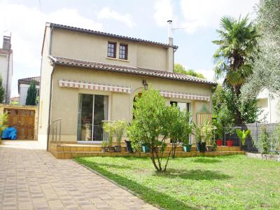 For sale Agen 5 rooms 127 m2 Lot et garonne (47000) photo 3