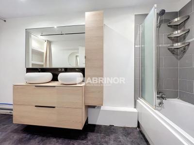 For sale Madeleine 3 rooms 84 m2 Nord (59110) photo 2