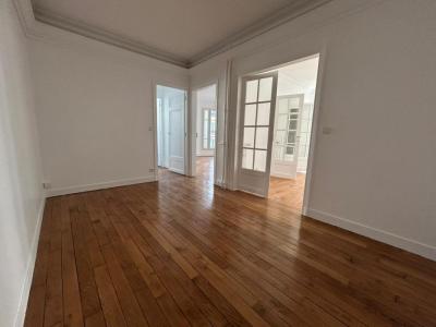Louer Appartement Paris-12eme-arrondissement 2399 euros