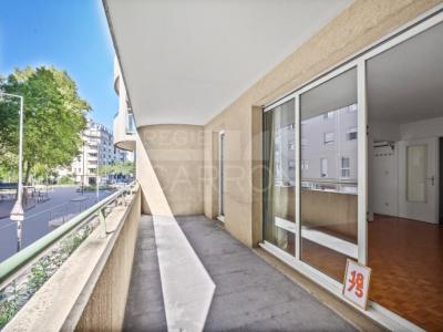 For sale Villeurbanne 3 rooms 66 m2 Rhone (69100) photo 0