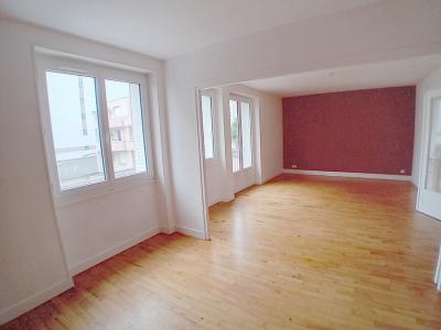 For sale Clermont-ferrand 4 rooms 68 m2 Puy de dome (63000) photo 2