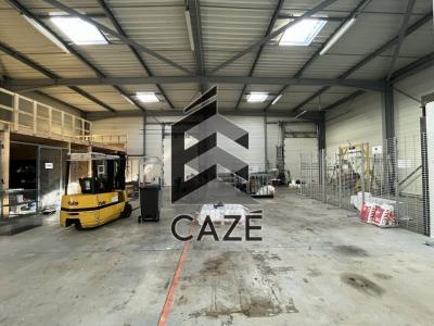 For rent Haillan 900 m2 Gironde (33185) photo 1