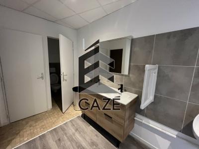 For rent Haillan 900 m2 Gironde (33185) photo 4