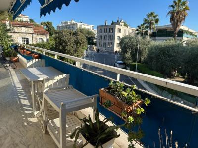 For sale Nice 5 rooms 132 m2 Alpes Maritimes (06000) photo 2
