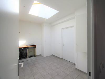 For rent Nice 2 rooms 31 m2 Alpes Maritimes (06000) photo 0