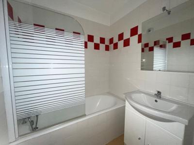 For rent Rennes 1 room 29 m2 Ille et vilaine (35000) photo 3
